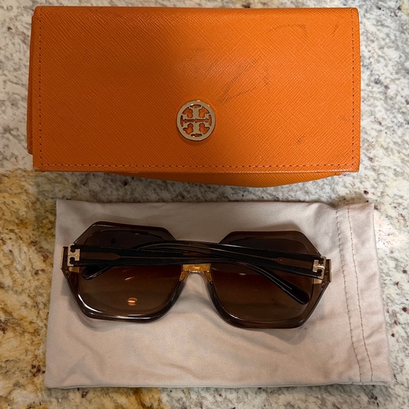 Tory Burch Hexagonal Brown Sunglasses with Orange Case - Picture 2 of 4
